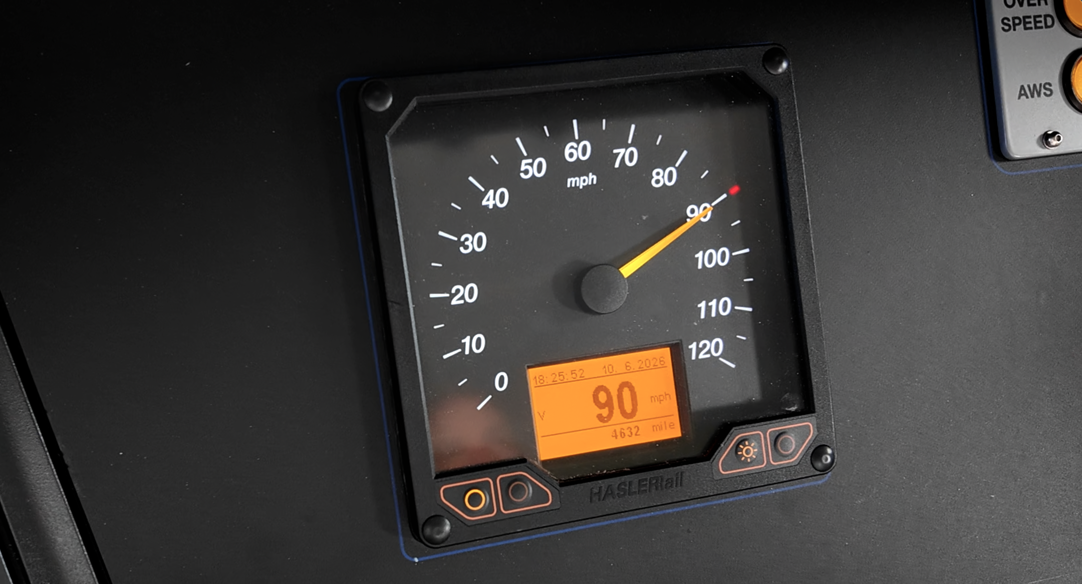 Class 93 90mph speedo 3Q03 © GoExpress